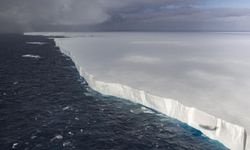 Dünyanın en büyük buzdağı olan A23a tamamen parçalandı