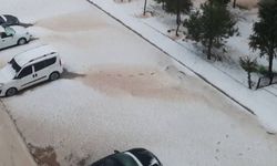 Elazığ’da ceviz büyüklüğünde dolu şaşkınlığı