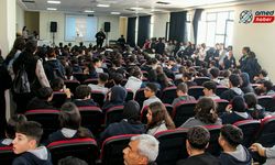 Diyarbakır'da lise öğrencilerinden Mevlid-i Nebi etkinliği