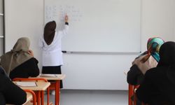 Malatya'da yaşlı vatandaşlara okuma yazma desteği