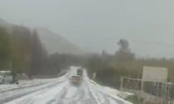 Mardin merkezde bahar havası; Beyazsu'da kar yağışı