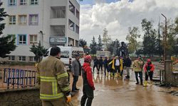 Mardin'de sel baskını: 75 öğrenci okulda mahsur kaldı