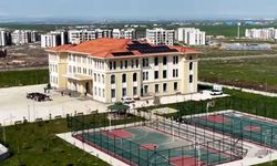 Bakan Kurum! Diyarbakır'daki okulu paylaştı