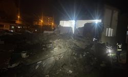 Siirt’te metruk bina çöktü