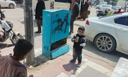 Açıkta bırakılan elektrik panoları tepki çekiyor