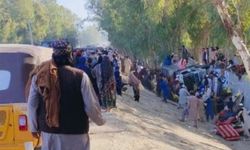 Afganistan’da mültecileri taşıyan kamyon devrildi: 22 ölü