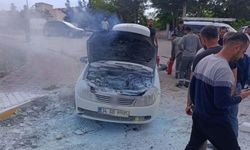 Diyarbakır'da seyir halindeki araç alevlere teslim oldu