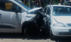Batman'da iki araç çarpıştı: 3 kişi yaralandı