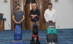 Cizre’de camiler "gönüllü imamlarla" temizleniyor
