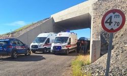 Diyarbakır'da otomobil alt geçitte duvara çarptı: 5 yaralı