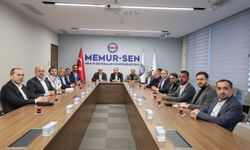 HÜDA PAR Genel Başkanı Yapıcıoğlu Sumud Filosu aktivistlerini ziyaret etti