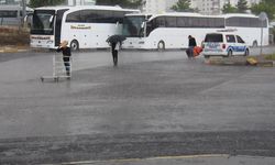 Diyarbakır’da sağanak yağmur etkili oluyor