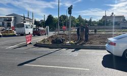 Kilis’te kamyonet ile motosiklet çarpıştı: 3 yaralı