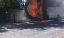 Şanlıurfa'da tur otobüsü alev alev yandı