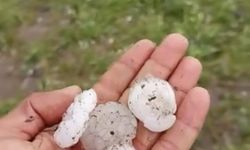 Siverek’te ceviz büyüklüğünde dolu yağdı
