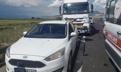 TAG'da bozulan tıra yardım için duranlara başka tır çarptı: 1 ölü, 2 yaralı