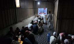 Yetimler Vakfı Etiyopya’da yüzlerce ihtiyaç sahibine sıcak yemek ulaştırdı