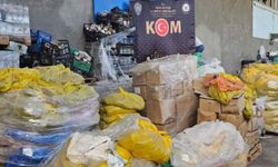 29 ton tarihi geçmiş çikolata ele geçirildi