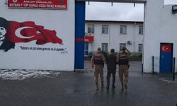 Diyarbakır'dan getirdikleri kenevirlerle suçüstü yakalandılar