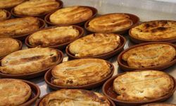 Diyarbakır'da  çömleklerde pişirilen  börek talep görüyor