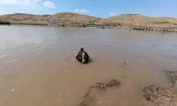 Dicle Nehri'nde çocuğu kurtarmak için 13 kişi suya girdi; Aynı aileden 7 kişi boğuldu