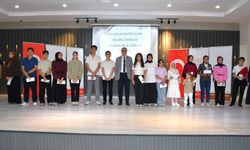 Din, ahlak ve değer yarışmalarında öğrenciler ödüllendirildi