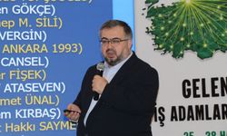 İlahiyatçı Çakmak: Çağın tarzına değil, Allah'ın farzına itaat etmeyi çocuklarımıza öğretmeliyiz