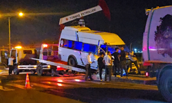 Minibüs ile çöp kamyonu çarpıştı