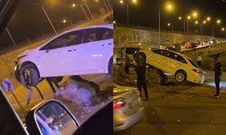 Otomobil kaya parçasının üzerine çıktı: Bir yaralı