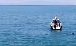 Van-Bitlis yolunda otomobil Van Gölü’ne uçtu: 1 yaralı