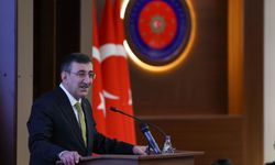 Yılmaz, ekonomi ve kalkınma başlıklarını değerlendirdi