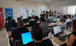 Batman'da Yapay Zekâ Eğitici Eğitimi Programı tamamlandı