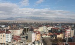 Doğubayazıt'ta Elektrik Kesintisi Hayatı Felç Etti