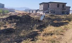 Adıyaman’da hafriyat kamyonu elektrik tellerini kopardı