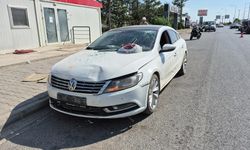 Adıyaman'da iki otomobil çarpıştı: 3 yaralı
