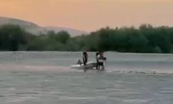 Batman'da suda mahsur kalan 2 kişi dalgıç ekiplerince kurtarıldı