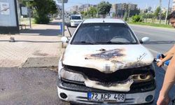 Batman'da yanan otomobil itfaiye ekiplerince söndürüldü