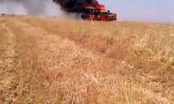 Diyarbakır'da biçerdöveri yanan Yozgatlı vatandaşa köylülerden destek