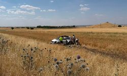 Diyarbakır'da otomobil tarlaya uçtu: 1'i ağır, 5 yaralı