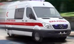 Hakkari'de iki otomobil çarpıştı: 7 yaralı