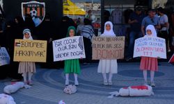 HÜDA PAR Van Kadın Kolları’ndan dikkat çeken eylem: "Filistin hâlâ soykırım altında"