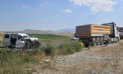 Muş'ta feci kaza: 2 ölü, 2 yaralı