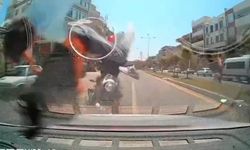 Yine motosiklet yine kaza; Havada taklalar attılar: 1'i ağır 2 yaralı