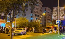 Diyarbakır'da otomobiller çarpıştı: 3 yaralı