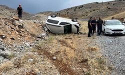 Adıyaman'da hafif ticari araç takla attı: 4'ü çocuk 6 yaralı