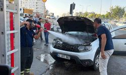 Adıyaman-Diyarbakır karayolunda alev alan araç paniğe yol açtı