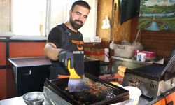 Diyarbakır'da 65 dereceyi bulan sıcaklıkta 'ekmek' mesaisi