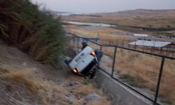 Otomobil şarampole yuvarlandı: Facianın eşiğinden dönüldü