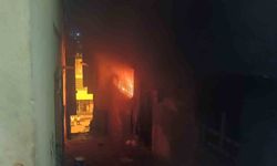 Şanlıurfa'da binanın giriş katında yangın