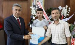 Ağrılı öğrenci Kur'an-ı Kerim'i Güzel Okuma Yarışması'nda Türkiye 2'ncisi oldu